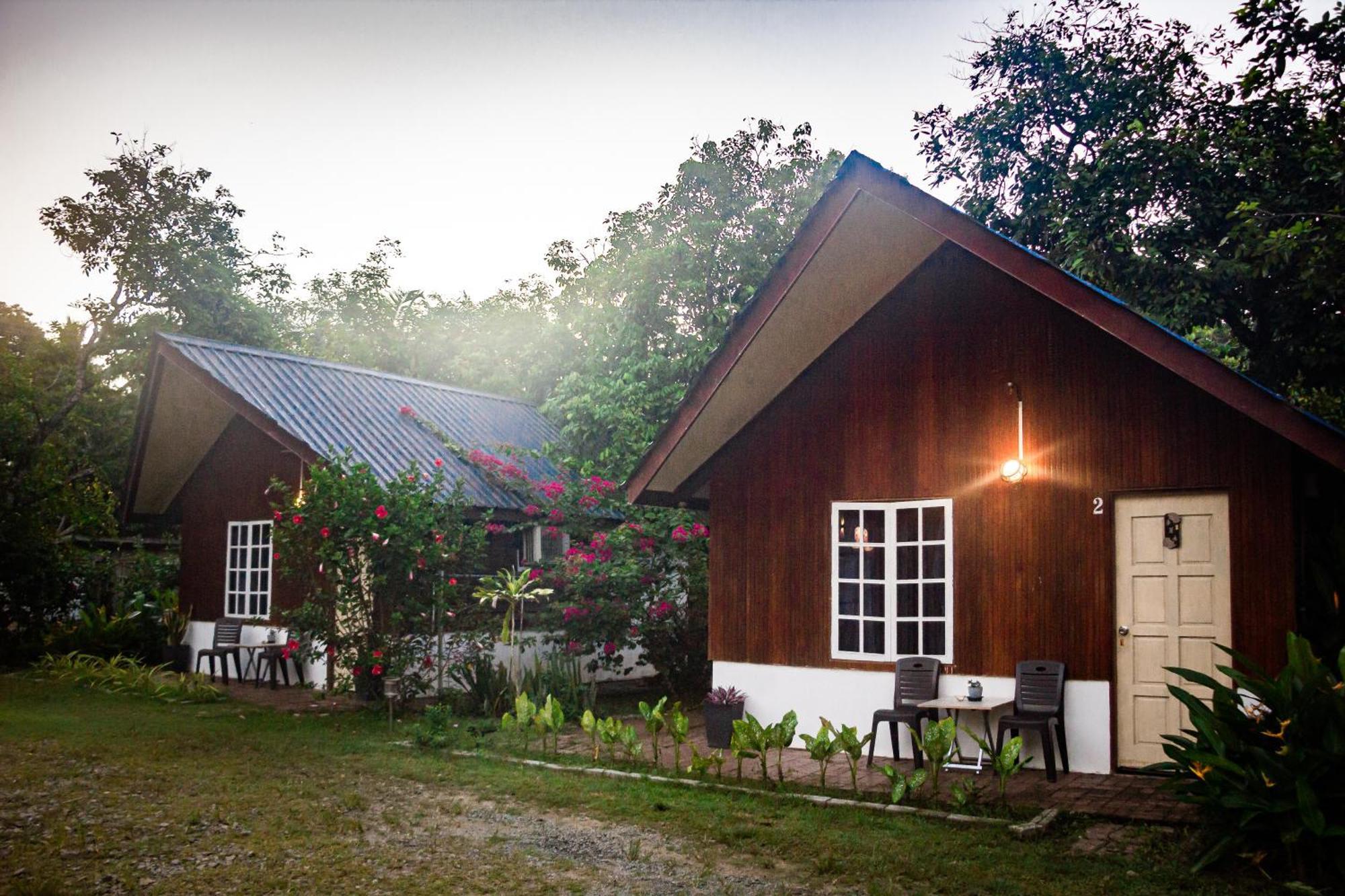 Timba Garden Free Town And Jetty Transport Hotel Semporna Ngoại thất bức ảnh