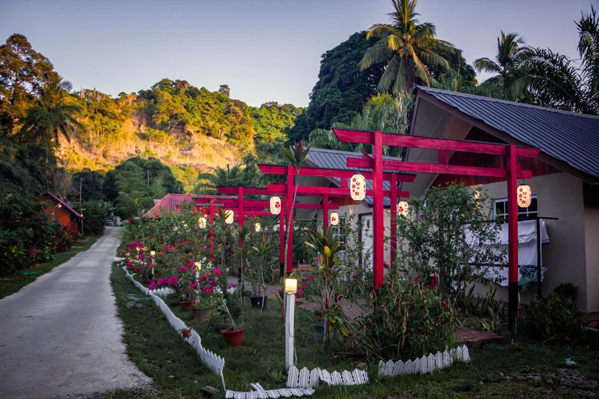 Timba Garden Free Town And Jetty Transport Hotel Semporna Ngoại thất bức ảnh